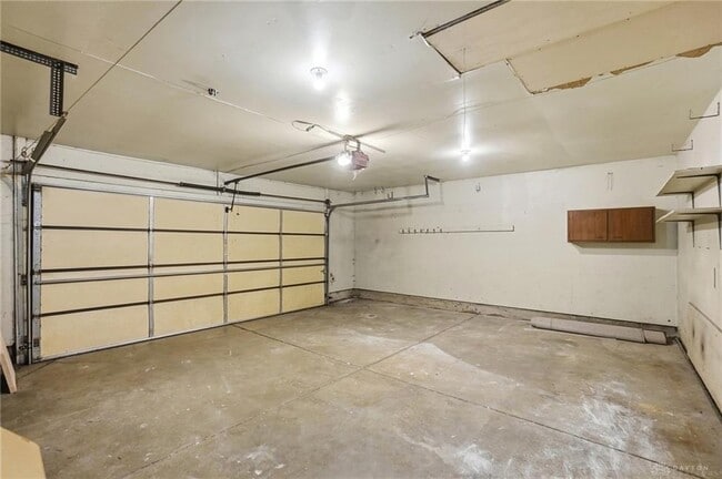 Building Photo - 5336 Red Coach Rd