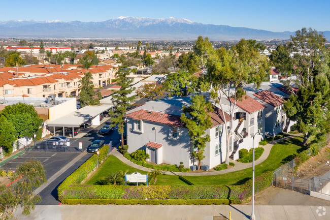 Context Perspective - Aspire Corona Apartments