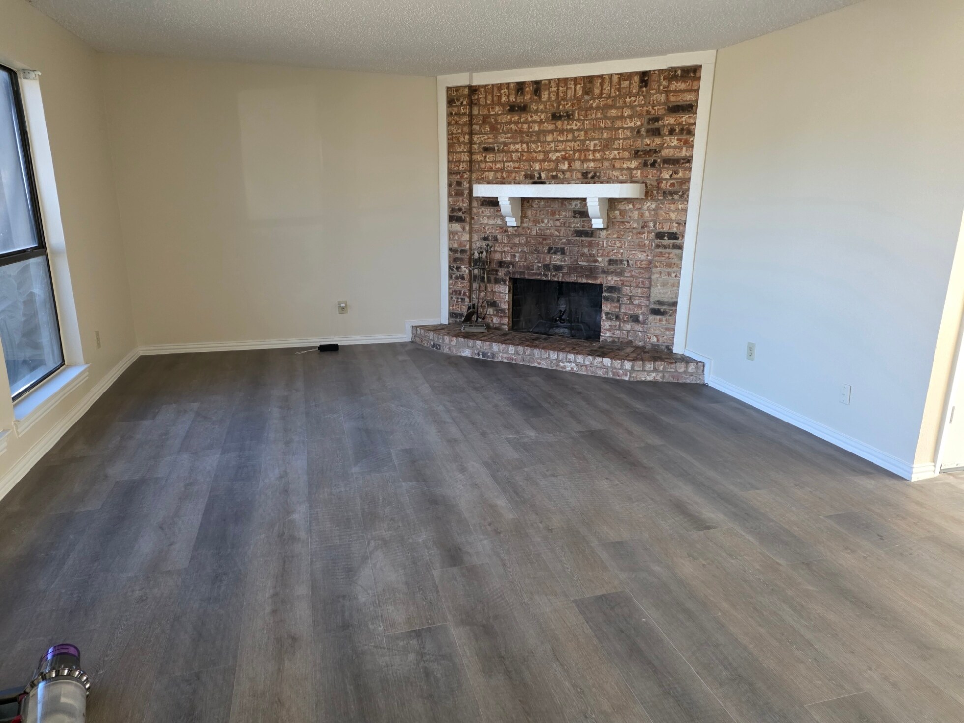 Building Photo - 2222 Ridgedale Dr