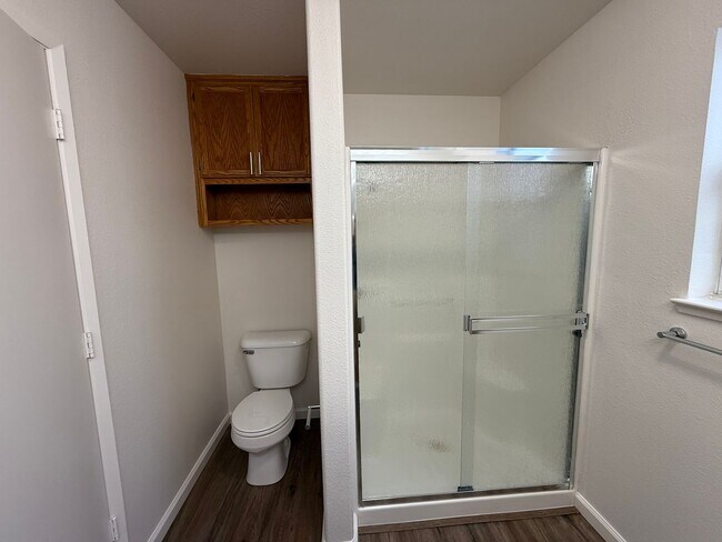 Building Photo - Newly updated single story 3 bedroom!