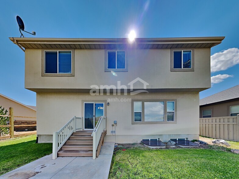 Building Photo - 3501 Bay Ct