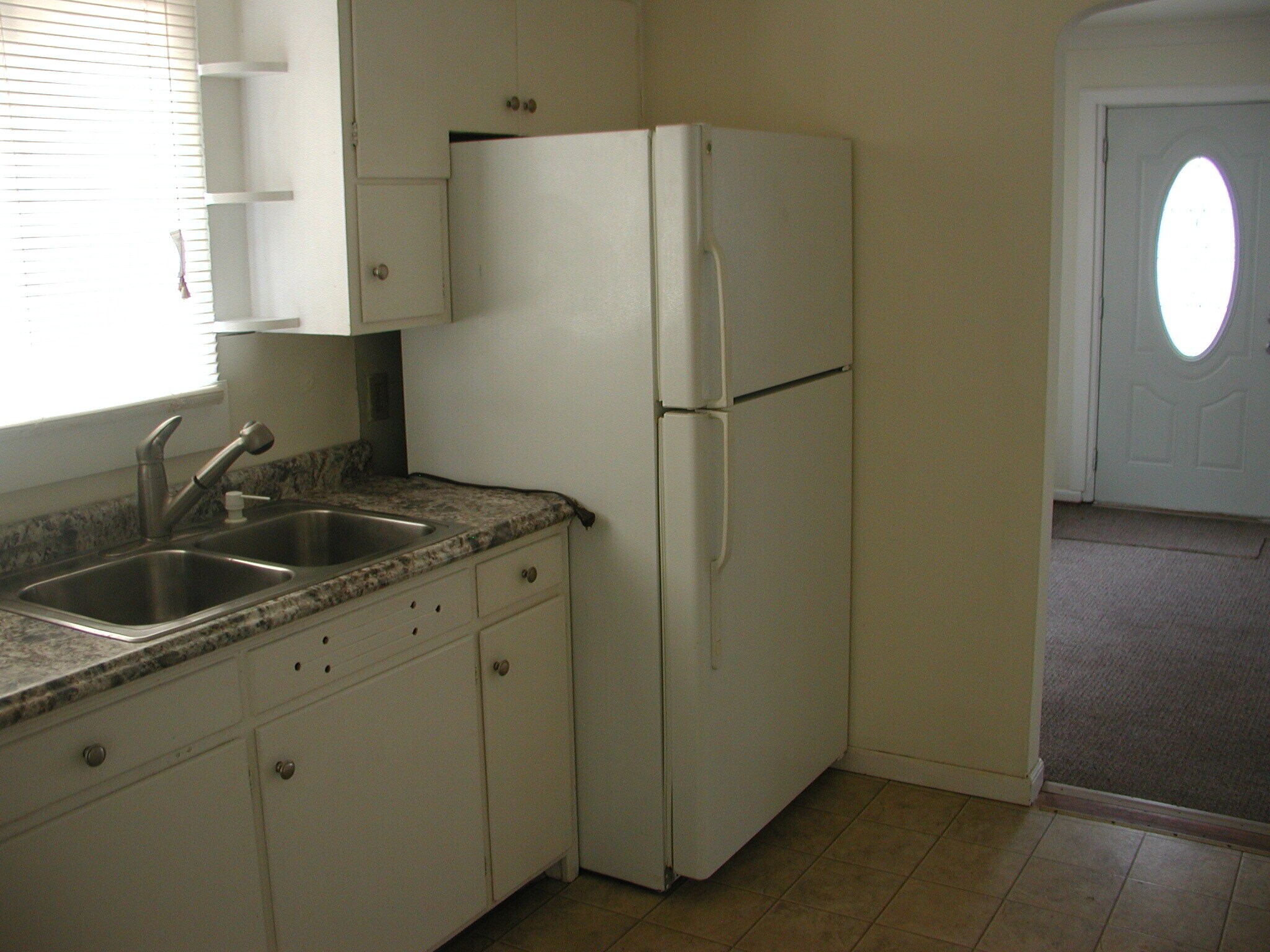 Building Photo - 402 Wolfe Ave