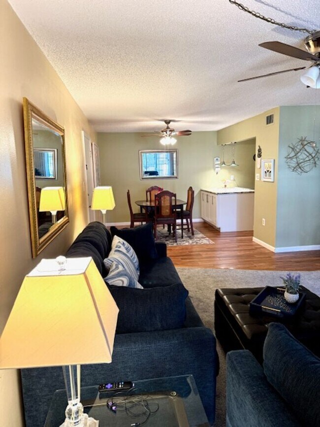 Building Photo - 2BD/2BA, NORTH INDIALANTIC CONDO IN PALM C...
