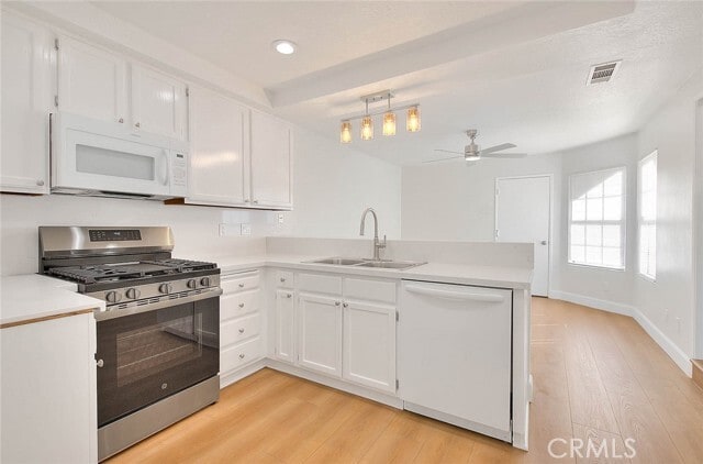 Building Photo - 25205 Chestnutwood