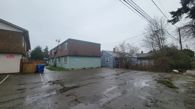 Building Photo - 5626 Delridge Wy SW