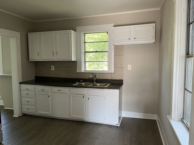 Building Photo - 2807 34th St N