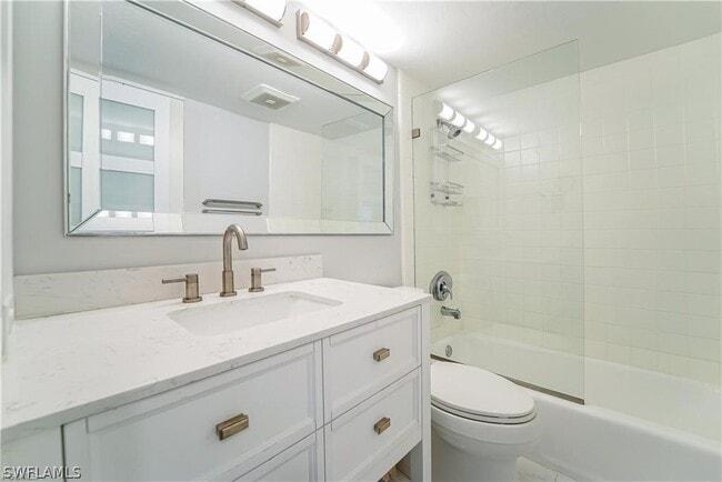 Building Photo - 1100 8th Ave S