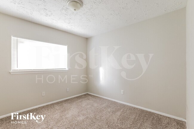 Building Photo - 24134 Silversmith Ln