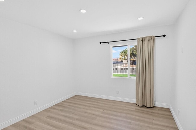 Building Photo - NEWLY RENOVATED SINGLE-STORY HOME LOCATED IN LAS VEGAS