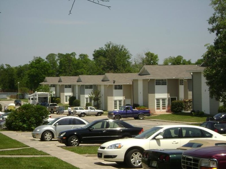 Primary Photo - Cypress Lane Townhomes