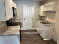 Building Photo - 215 W Quilly St