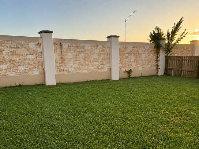 Building Photo - "Charming 3-Bedroom Retreat with Cozy Fireplace in College Station – 1485 Sq. Ft. of Comfort!"