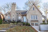 Building Photo - 2144 Lakeside Dr