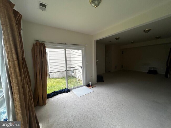 Building Photo - 8177 McCauley Way