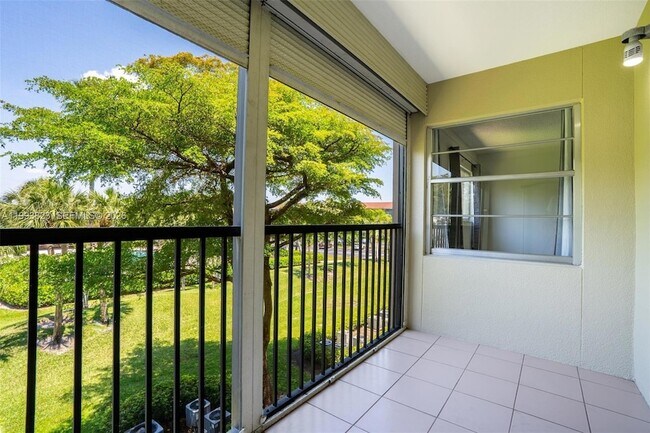 Building Photo - 13455 SW 16th Ct