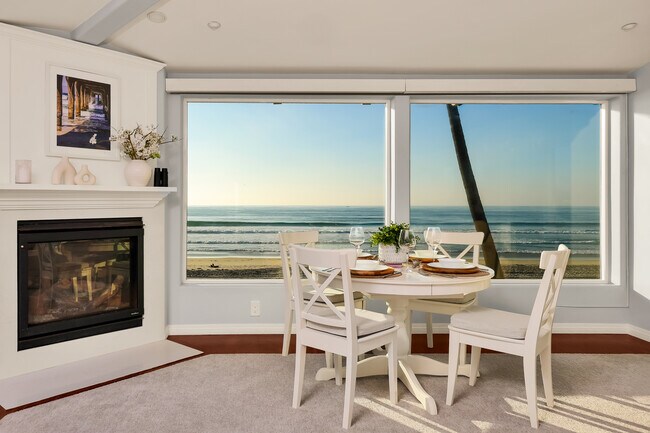 Building Photo - 2949 Ocean Front Walk