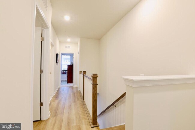 Building Photo - 773 Mount Airy Ter NE