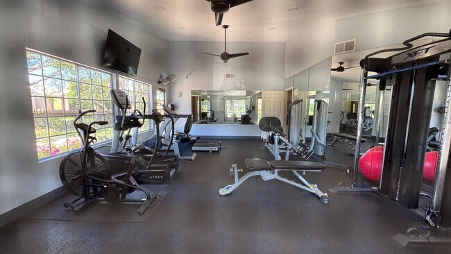 Building Photo - Great Ocean View Condo in La Costa, 1 bed/...