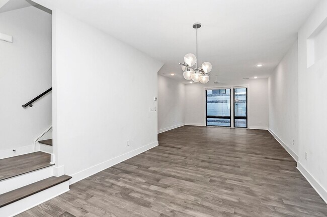 Building Photo - 1214 Minter Pl