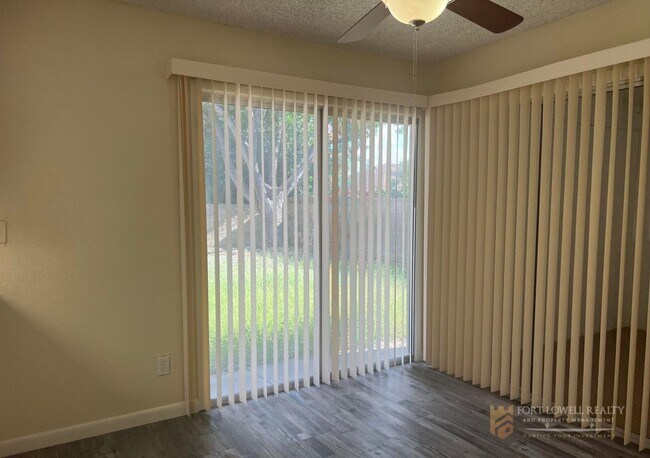 Building Photo - Coming Soon! 3 Bed/2 Bath home in Glendale! Located in an HOA! (Available on 05/15/26)