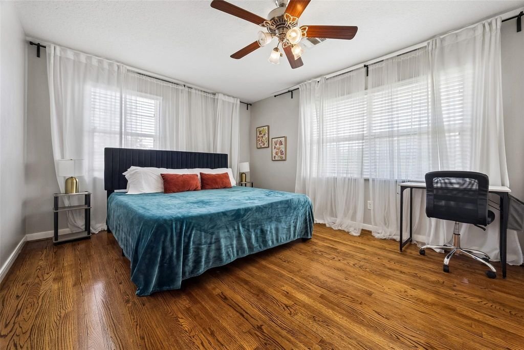 Building Photo - 3237 Rosedale St