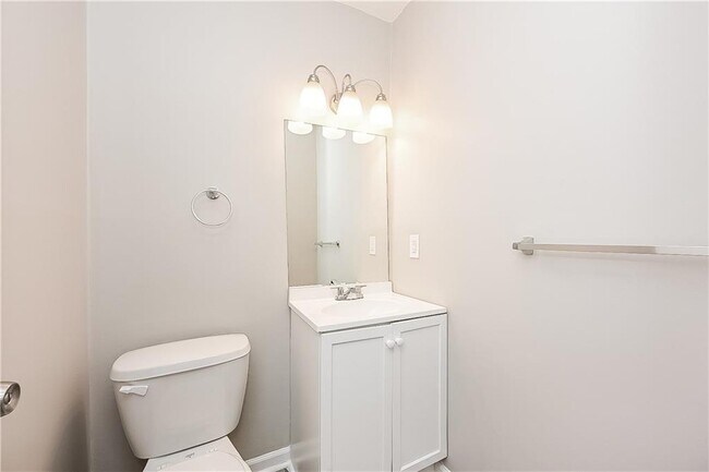 Building Photo - 8990 Sterling Ridge Ln