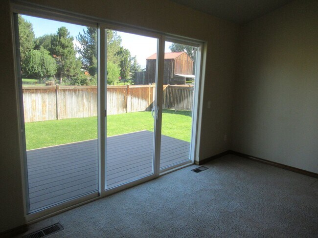Building Photo - Nice 3 Bed, 2 Bath Home!