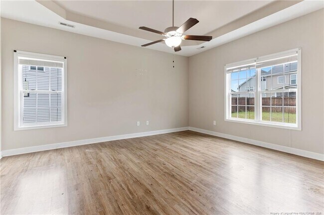 Building Photo - 573 Wedgefield Dr