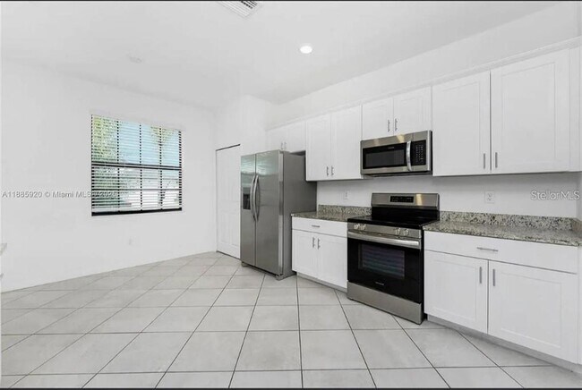 Building Photo - 16851 Cayo Key Dr