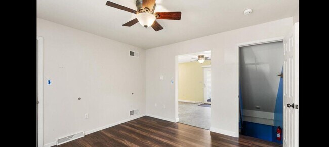 Building Photo - 462 Crosswinds Dr