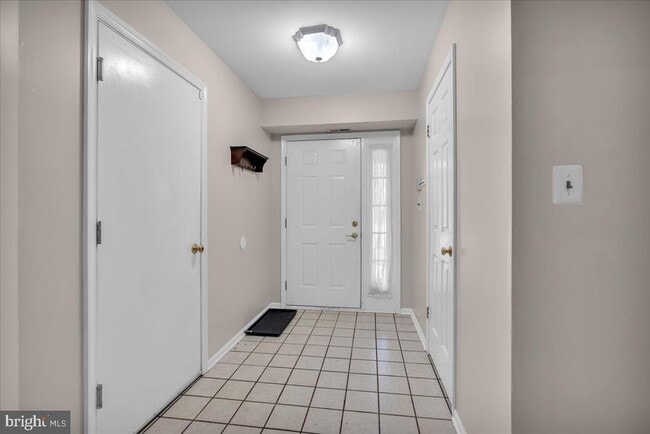 Building Photo - 506 Hazelwood Ln
