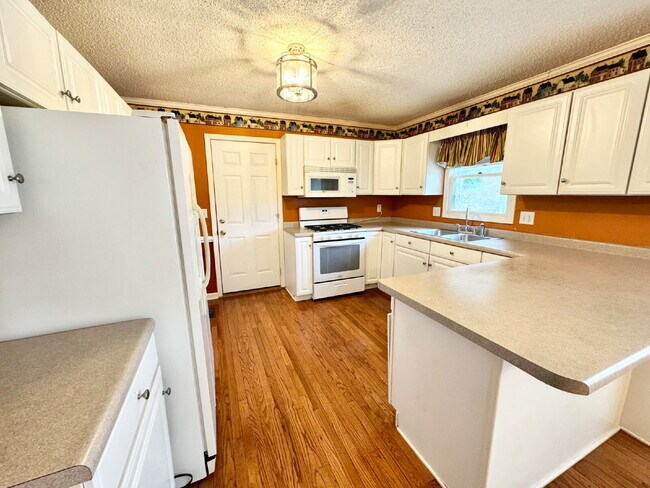 Building Photo - 3 bedroom home in Westminster