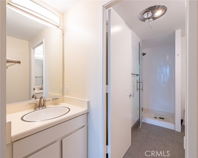 Building Photo - 2160 W Century Dr