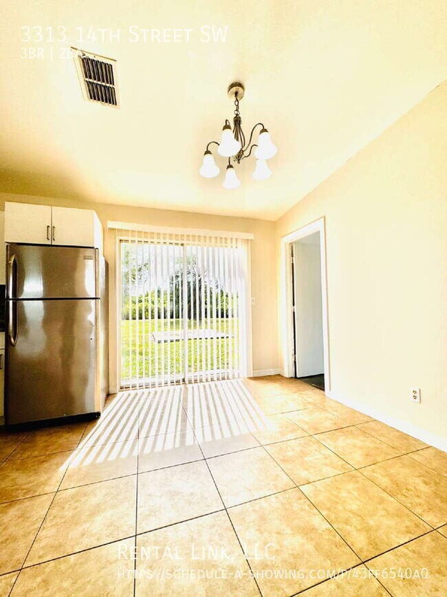 Building Photo - 3313 14th St SW