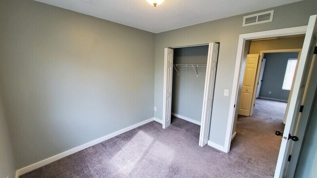 Building Photo - 414 N 18th Ave