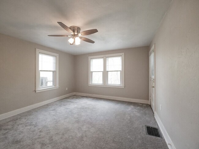 Building Photo - 1615 Aurelius St