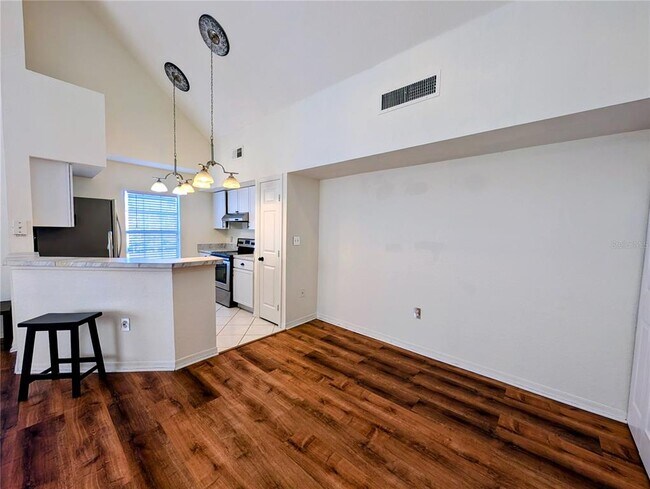 Building Photo - 10536 Windsor Lake Ct