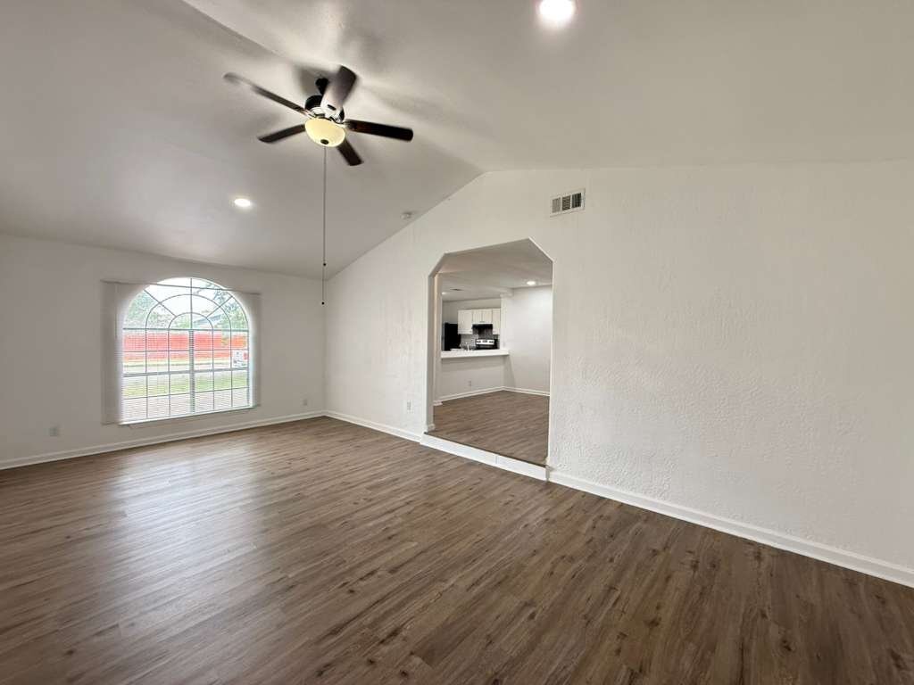 Building Photo - 6011 Hidden Rose