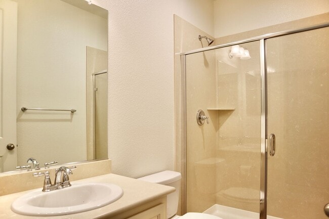 Building Photo - Stunning 3,400 Square Foot Home For Rent! ...