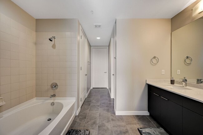 Building Photo - $500 OFF MOVE IN SPECIAL!!