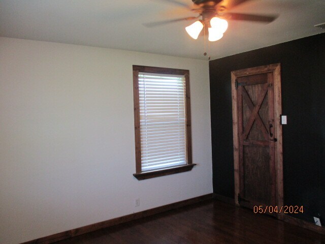 Building Photo - 1508 County Rd 697
