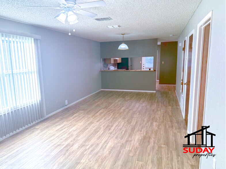 Building Photo - 209-209 Fletcher Dr