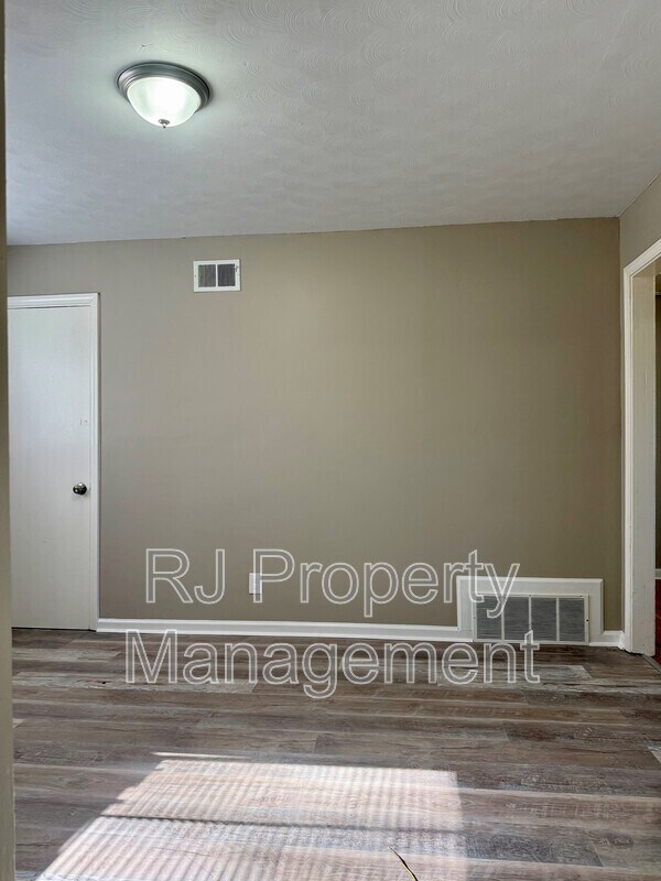 Building Photo - 1973 Tacoma Ave