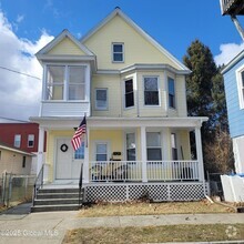 Building Photo - 15 Zoar Ave