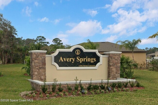 Building Photo - 1357 Mineral Lp Dr NW