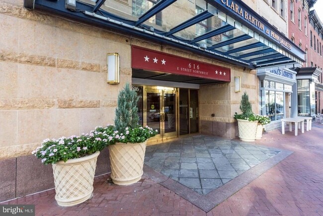 Building Photo - 616 E St NW