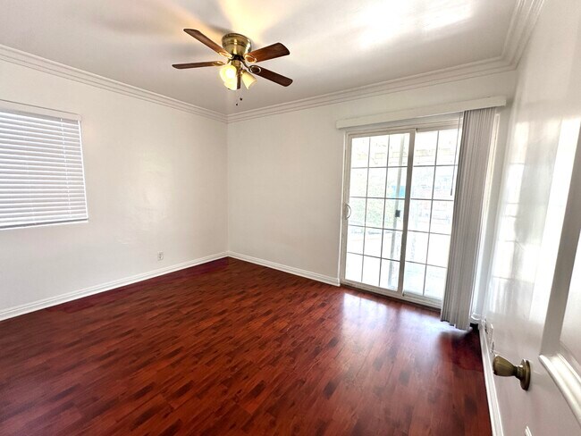 Building Photo - 8026 Hinds Ave