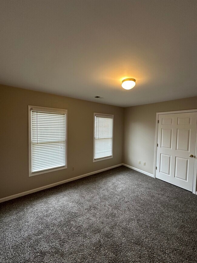 Building Photo - 1959 Dartford Cove