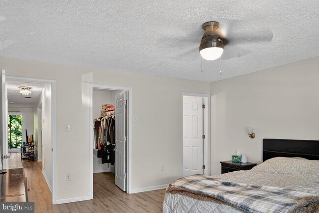 Building Photo - 6929 Clearwind Ct