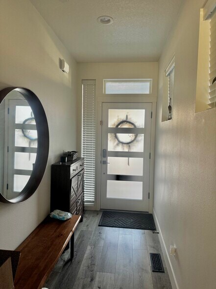 Front hallway - 16187 SW Vance Ln